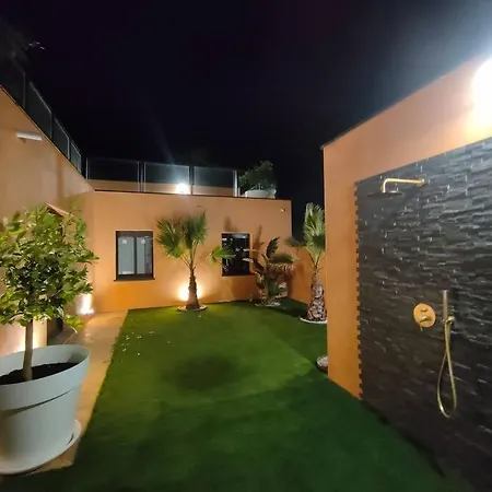 La Villa Nina Mirepeisset Exterior photo